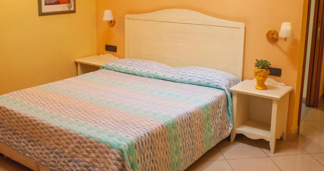 Hotel Serena Naples