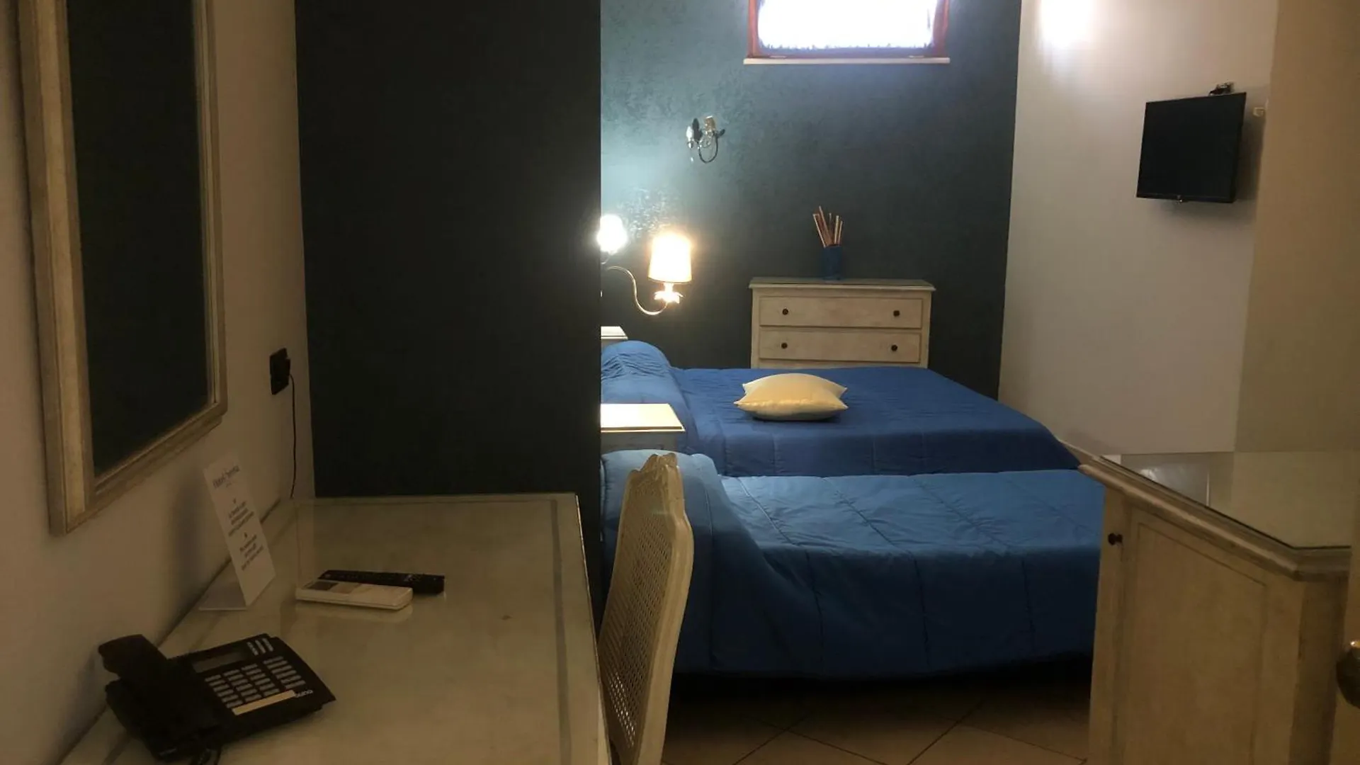 Hotel Serena Napoli 3*,